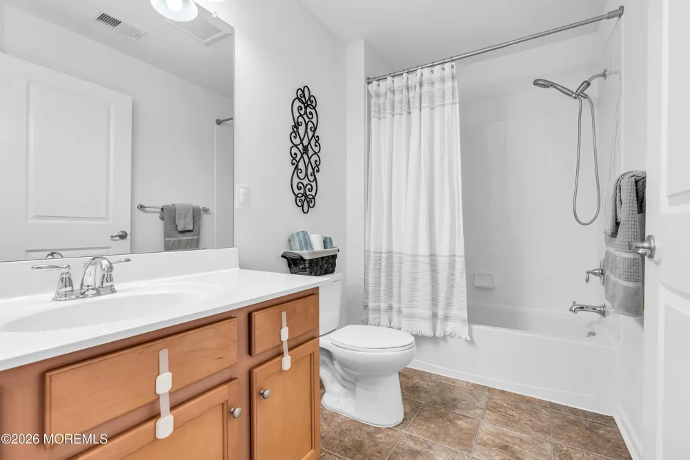 33 Jake Drive Tinton Falls, NJ 07712