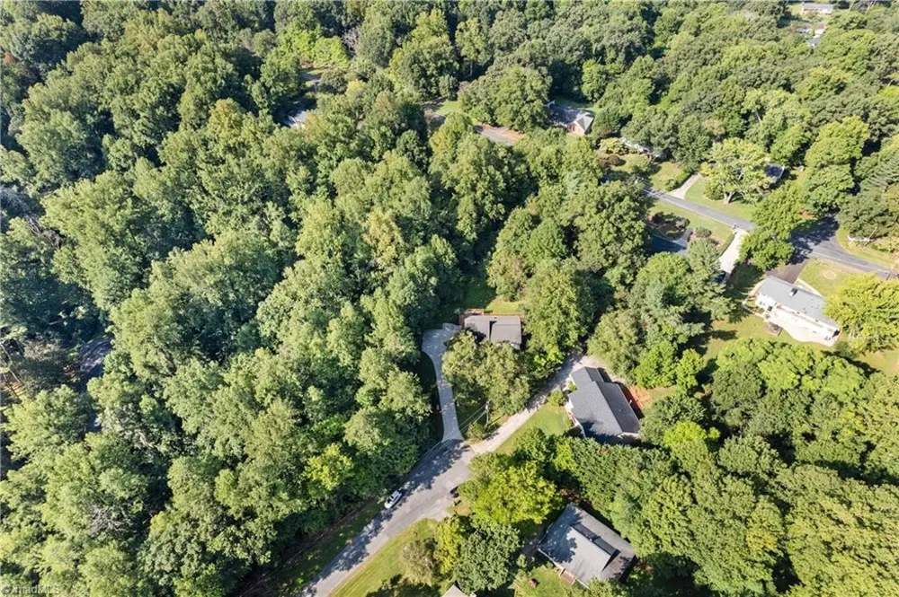 5737 Polaris Court Pfafftown, NC 27040