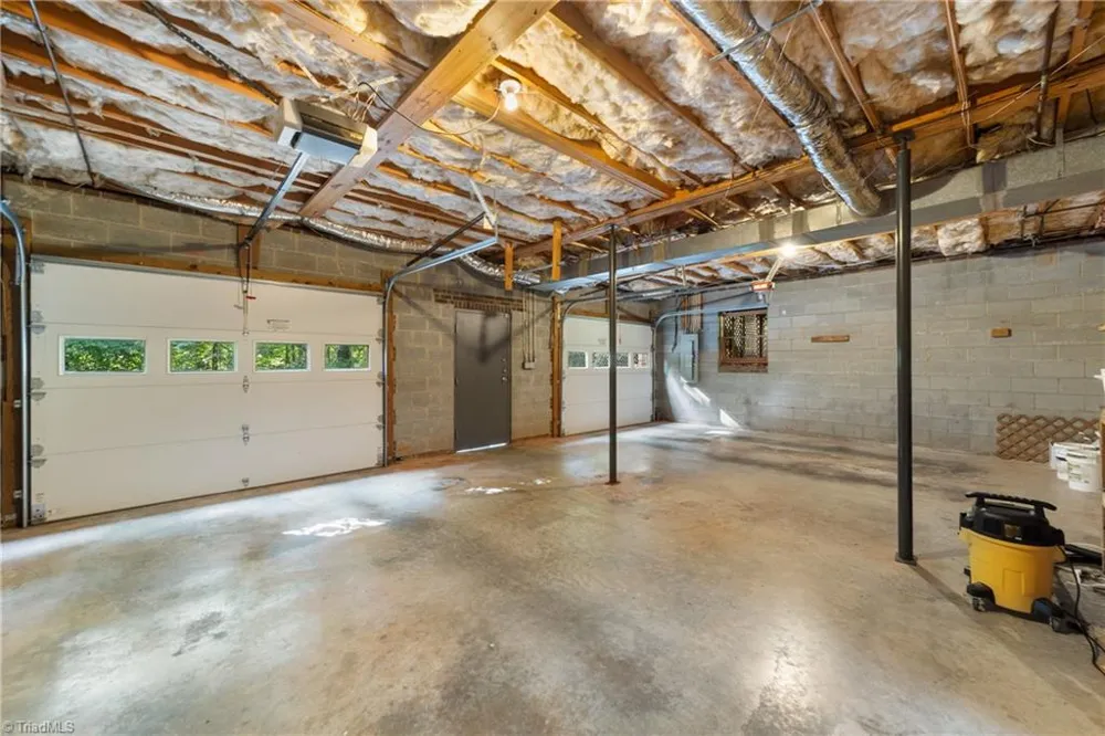 5737 Polaris Court Pfafftown, NC 27040