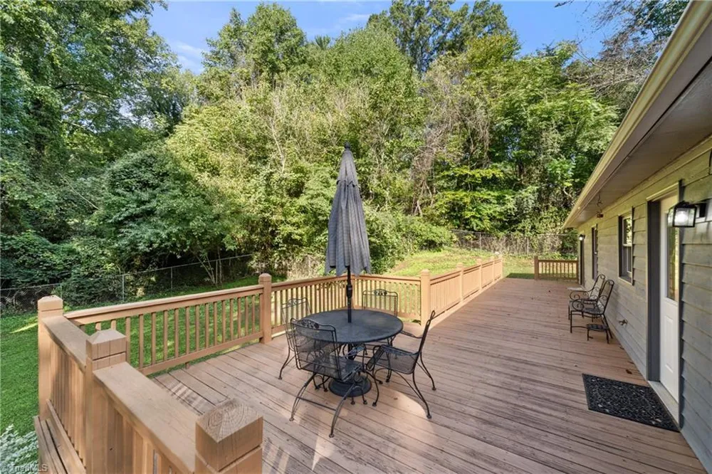 5737 Polaris Court Pfafftown, NC 27040