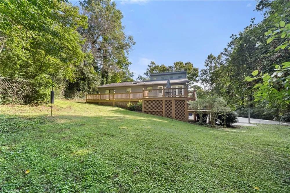 5737 Polaris Court Pfafftown, NC 27040