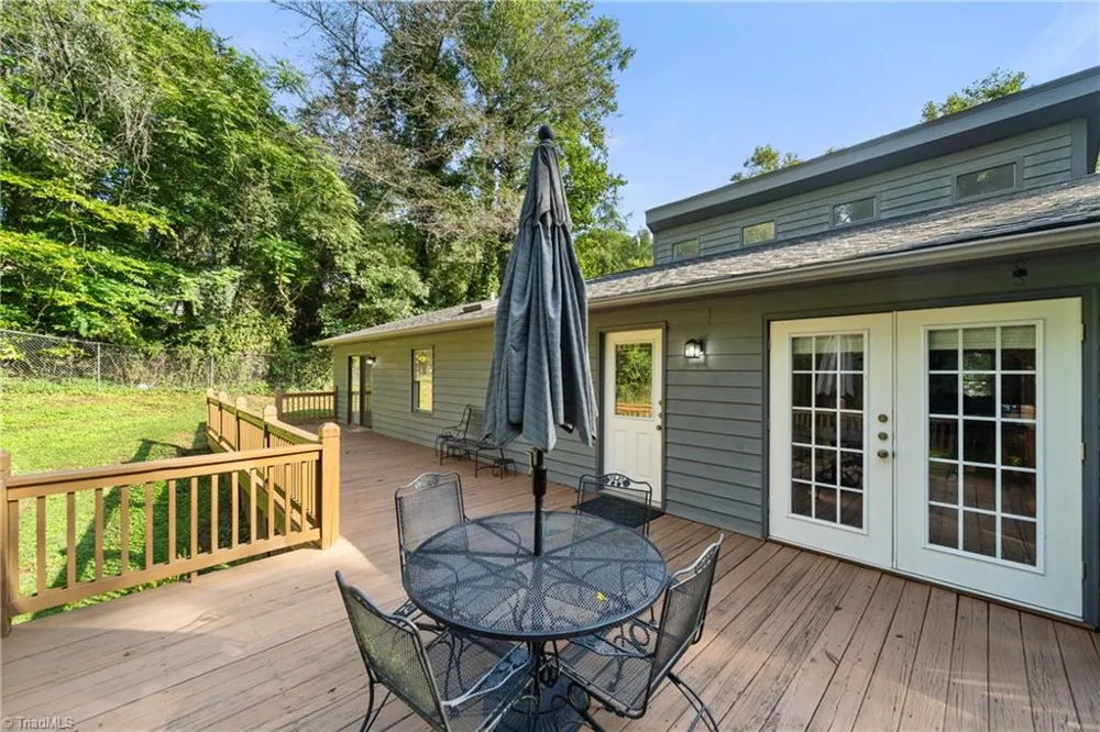 5737 Polaris Court Pfafftown, NC 27040