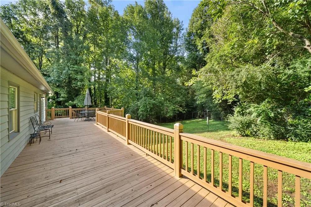 5737 Polaris Court Pfafftown, NC 27040