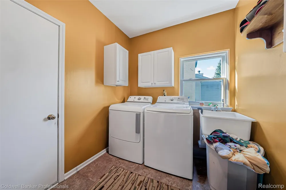1170 Quail Ridge Drive Oxford Charter Township, MI 48371