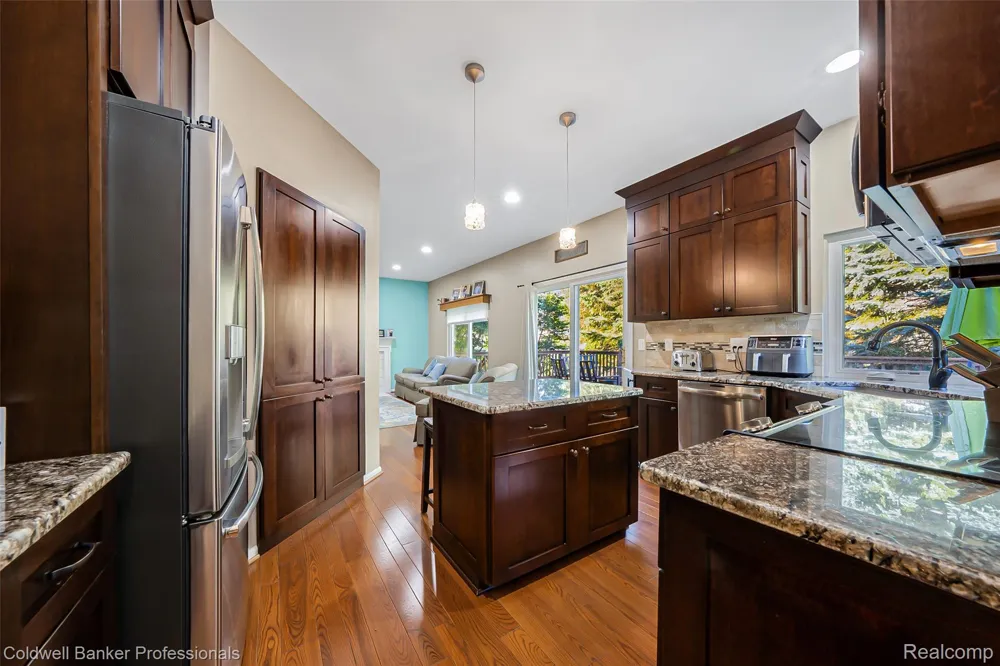 1170 Quail Ridge Drive Oxford Charter Township, MI 48371