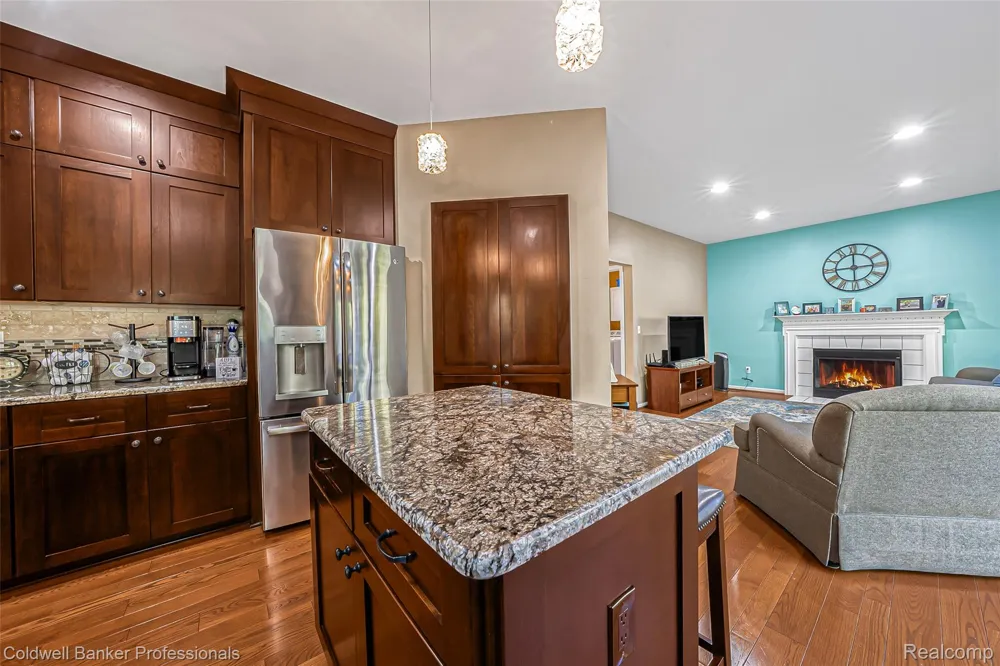 1170 Quail Ridge Drive Oxford Charter Township, MI 48371
