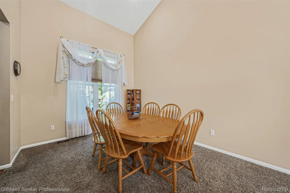 1170 Quail Ridge Drive Oxford Charter Township, MI 48371