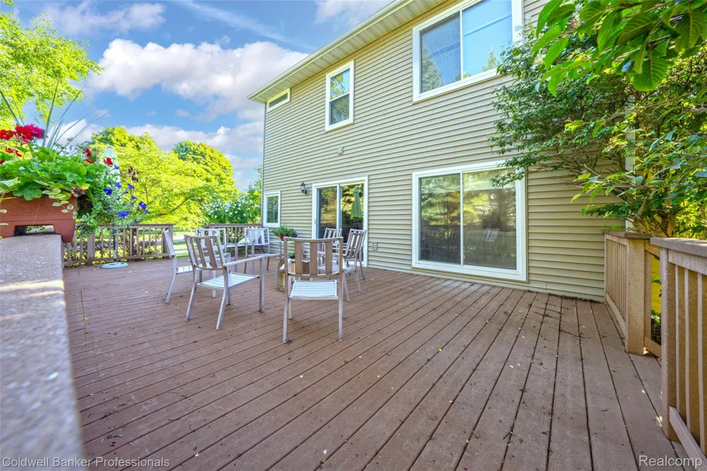1170 Quail Ridge Drive Oxford Charter Township, MI 48371