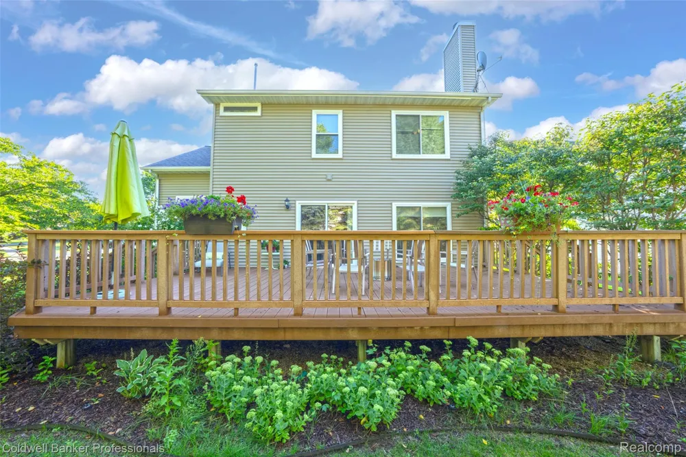 1170 Quail Ridge Drive Oxford Charter Township, MI 48371