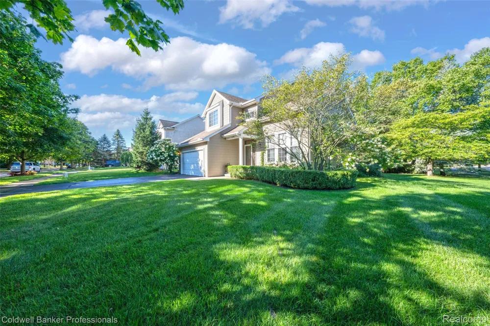 1170 Quail Ridge Drive Oxford Charter Township, MI 48371