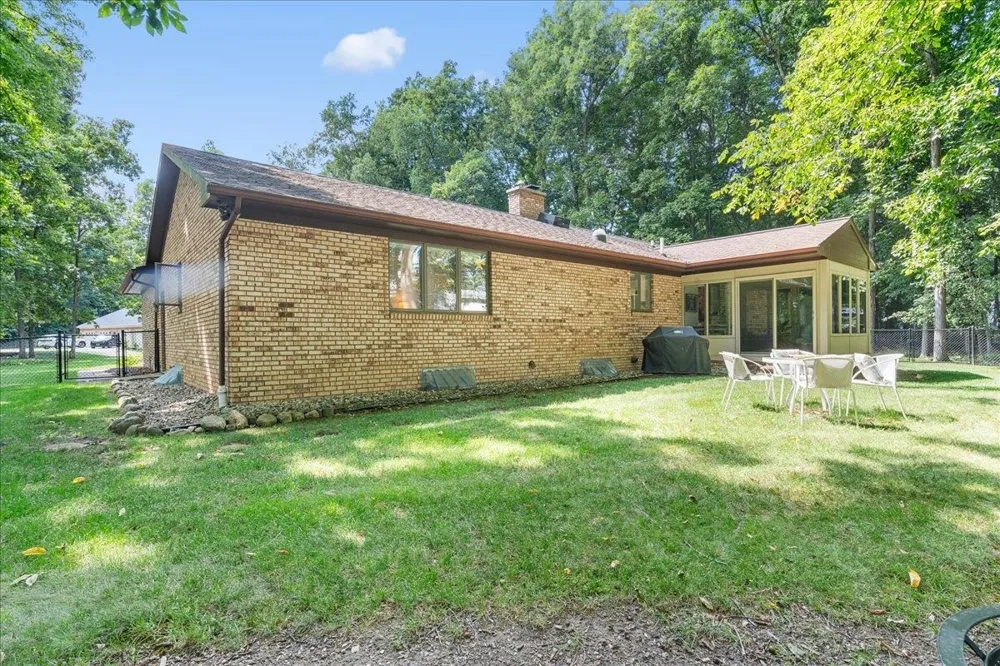 1945 Maplewood Court Caledonia Charter Township, MI 48867