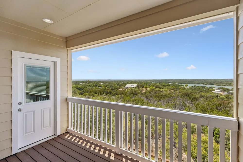 113 War Bonnet Ridge Kingsland, TX 78639