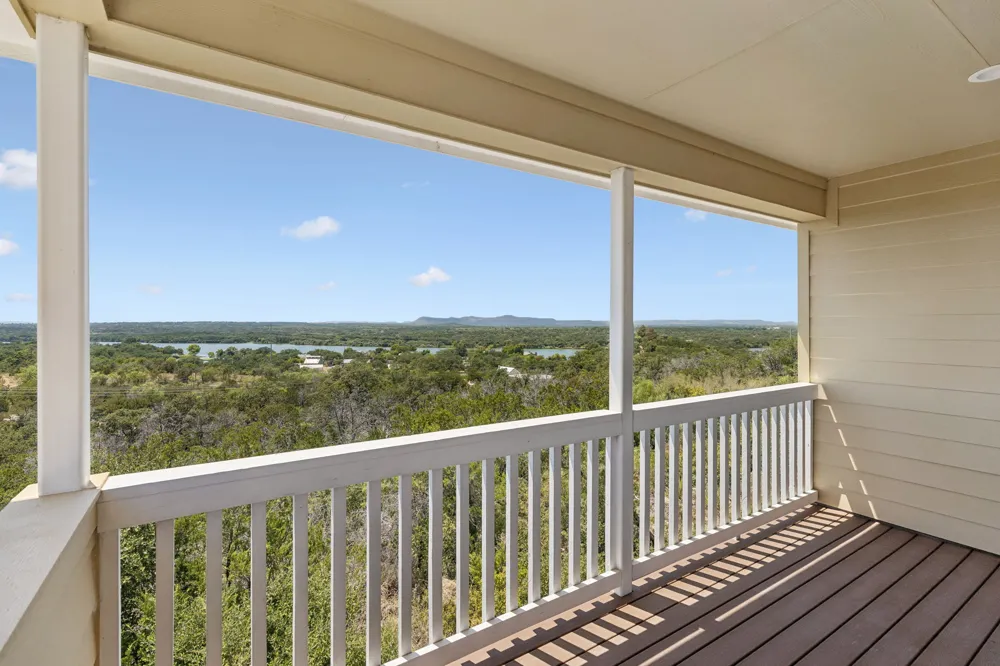 113 War Bonnet Ridge Kingsland, TX 78639