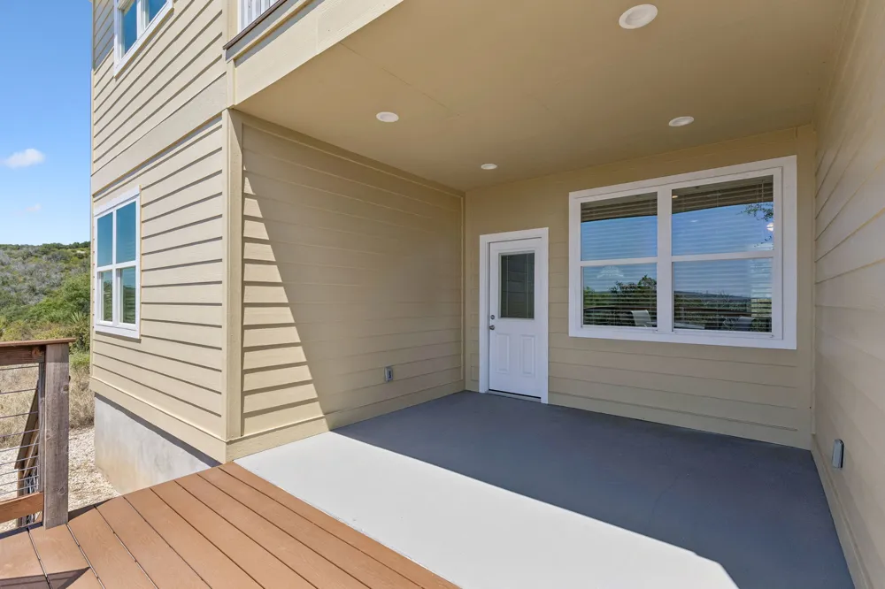 113 War Bonnet Ridge Kingsland, TX 78639