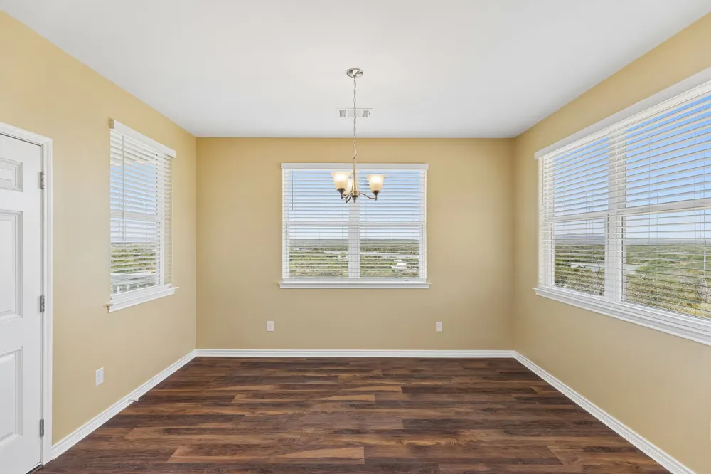 113 War Bonnet Ridge Kingsland, TX 78639