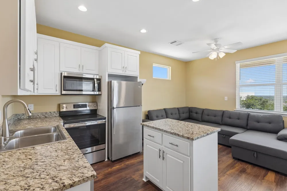 113 War Bonnet Ridge Kingsland, TX 78639