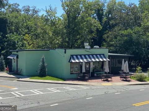 270 Main Street East