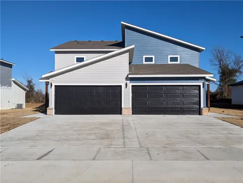 1606 Casuarina #2