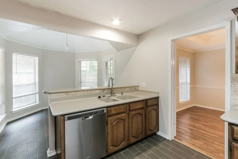542 Renee Lane DeSoto, TX 75115