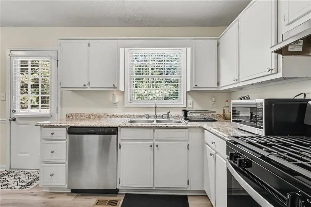 35 Pine Shadows Court Dallas, GA 30157