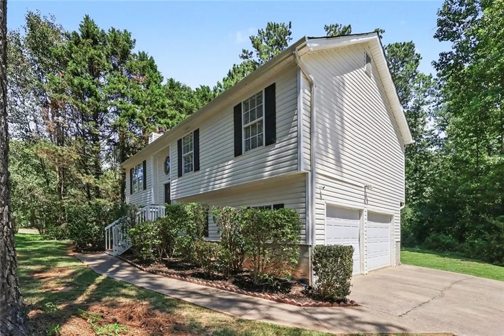 35 Pine Shadows Court Dallas, GA 30157