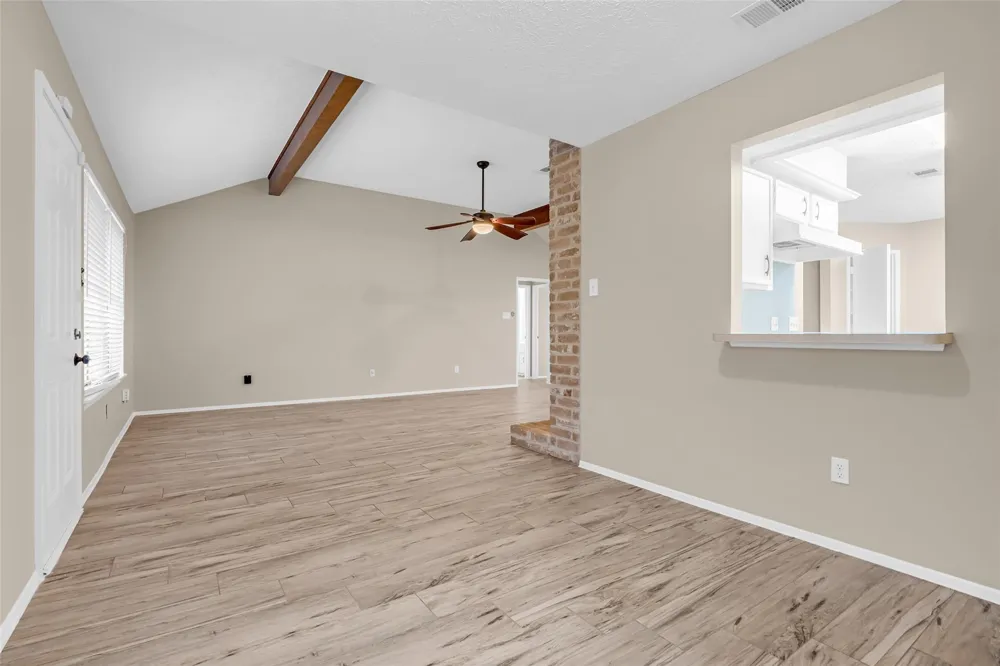 11827 Brook Meadows Lane Meadows Place, TX 77477