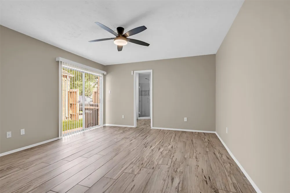 11827 Brook Meadows Lane Meadows Place, TX 77477