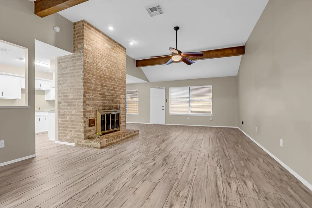 11827 Brook Meadows Lane Meadows Place, TX 77477