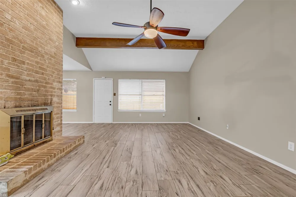 11827 Brook Meadows Lane Meadows Place, TX 77477