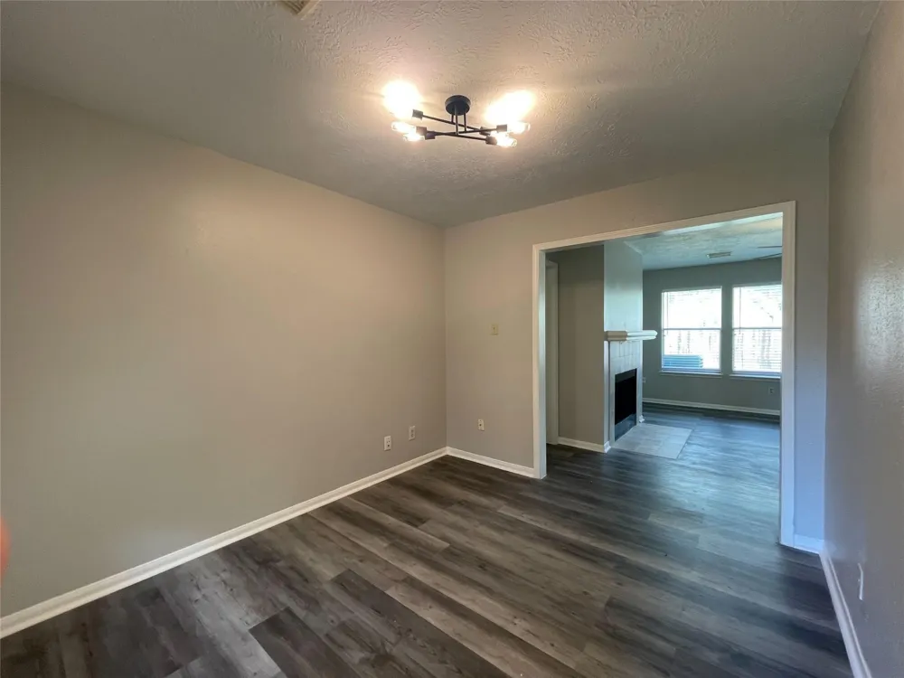 15631 Pilgrim Hall Drive Friendswood, TX 77546