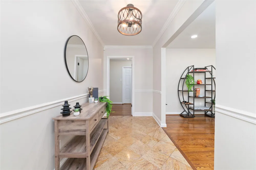 5727 Capello Dr Houston, TX 77035