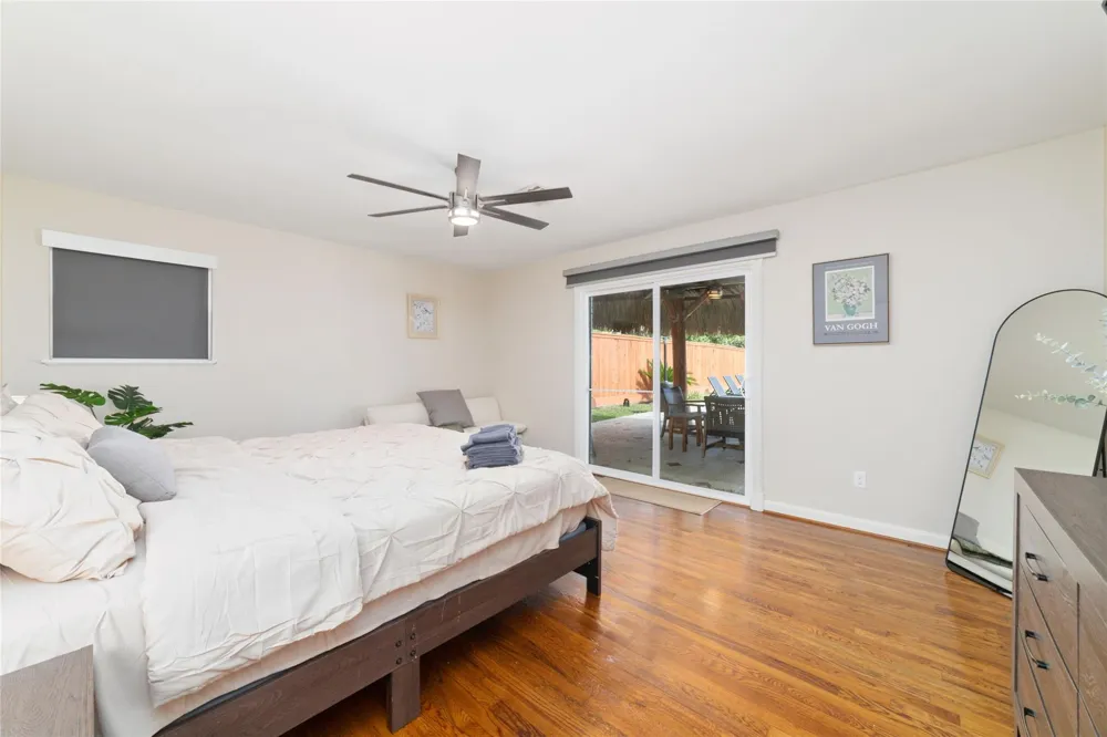 5727 Capello Dr Houston, TX 77035