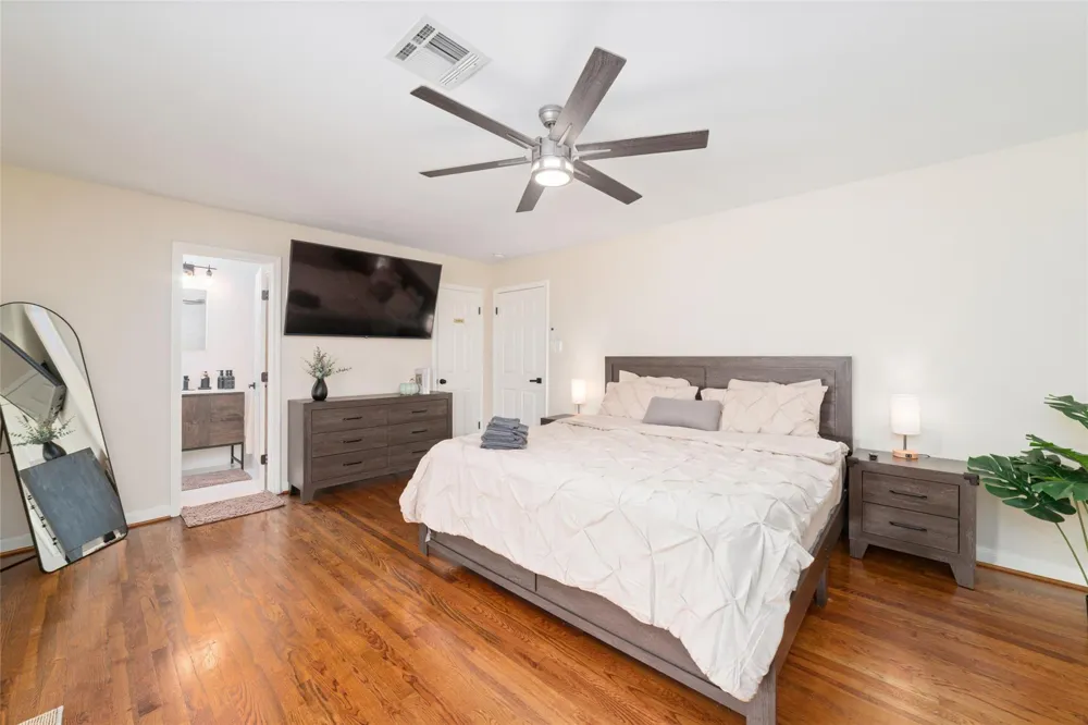 5727 Capello Dr Houston, TX 77035