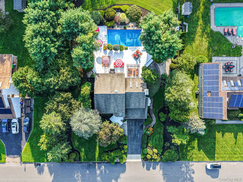 16 Jesse Way Mount Sinai, NY 11766