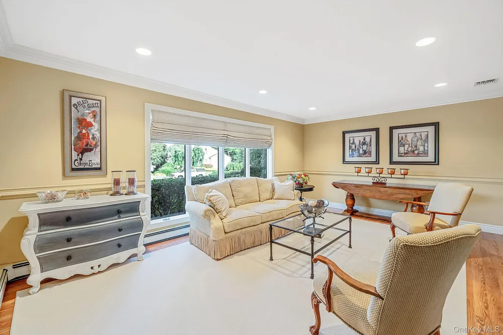 16 Jesse Way Mount Sinai, NY 11766