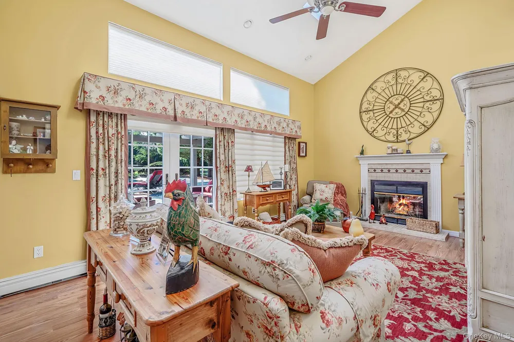 16 Jesse Way Mount Sinai, NY 11766