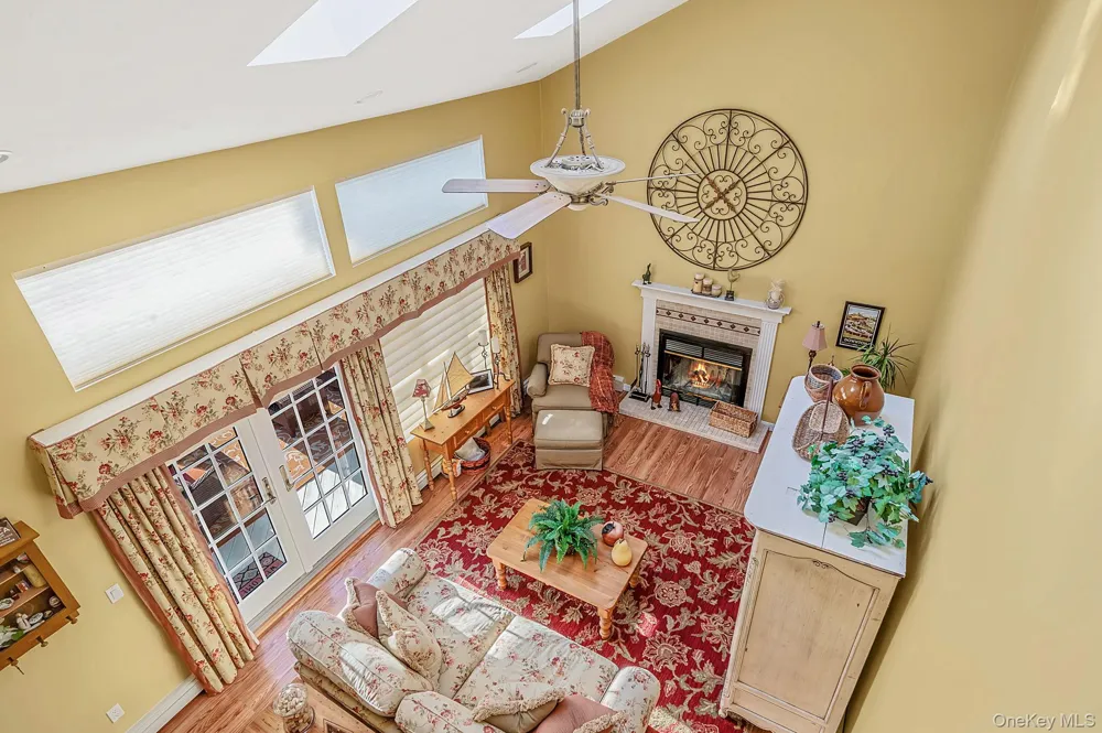 16 Jesse Way Mount Sinai, NY 11766