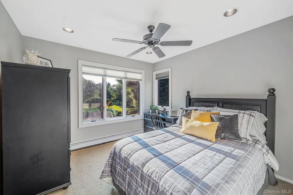 16 Jesse Way Mount Sinai, NY 11766
