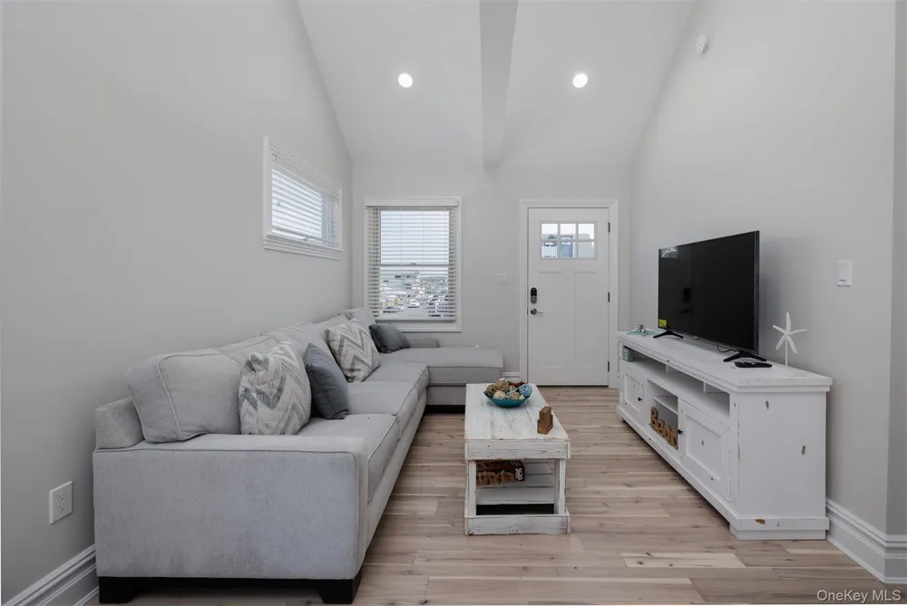 24 Pennsylvania Avenue #2 Long Beach, NY 11561