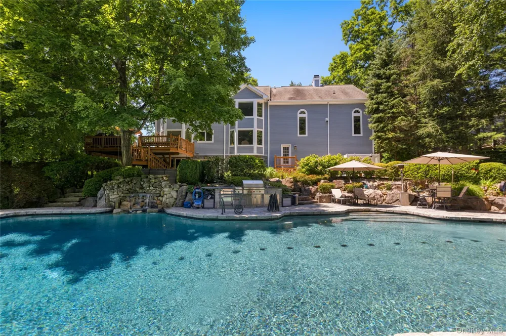 6 Canterbury Court Briarcliff Manor, NY 10510