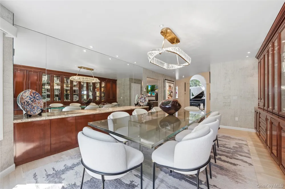 6 Canterbury Court Briarcliff Manor, NY 10510