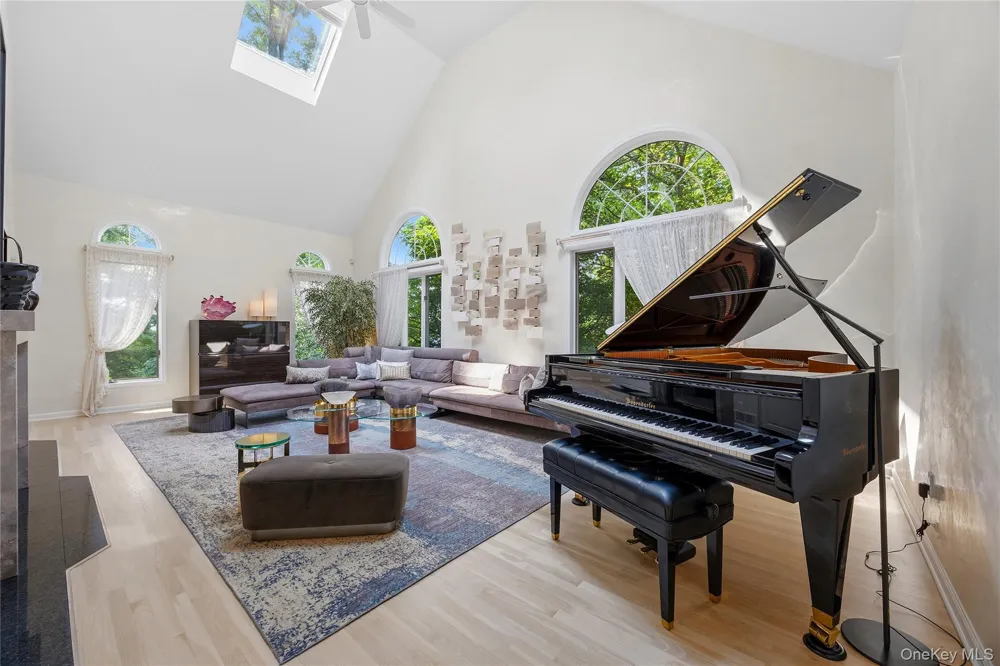 6 Canterbury Court Briarcliff Manor, NY 10510