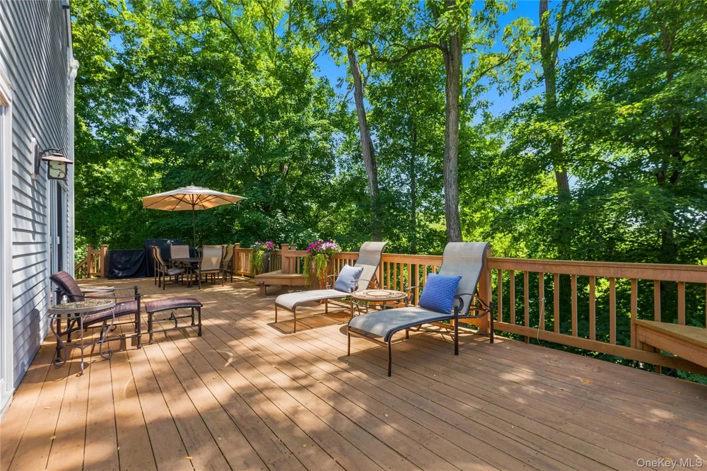 6 Canterbury Court Briarcliff Manor, NY 10510