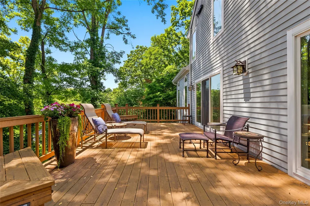 6 Canterbury Court Briarcliff Manor, NY 10510