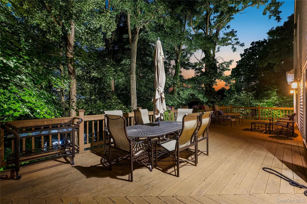 6 Canterbury Court Briarcliff Manor, NY 10510