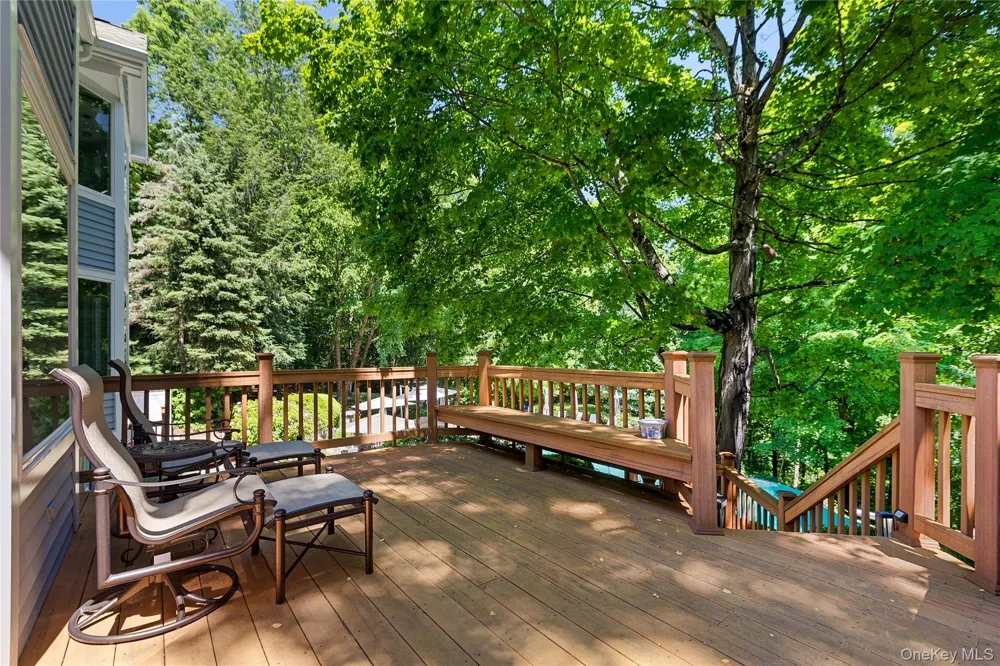 6 Canterbury Court Briarcliff Manor, NY 10510