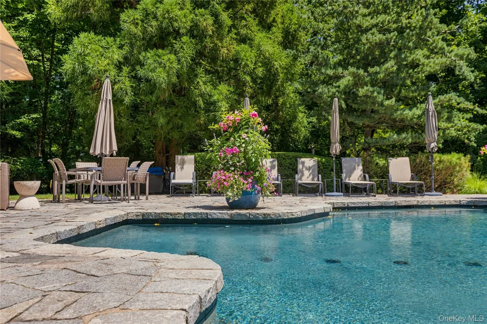 6 Canterbury Court Briarcliff Manor, NY 10510