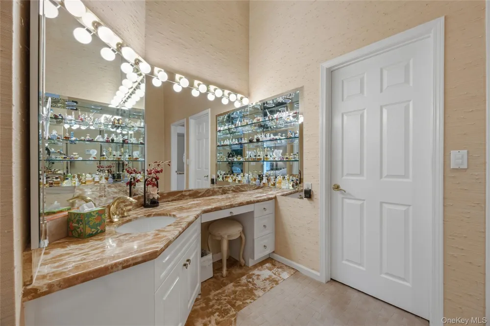 6 Canterbury Court Briarcliff Manor, NY 10510