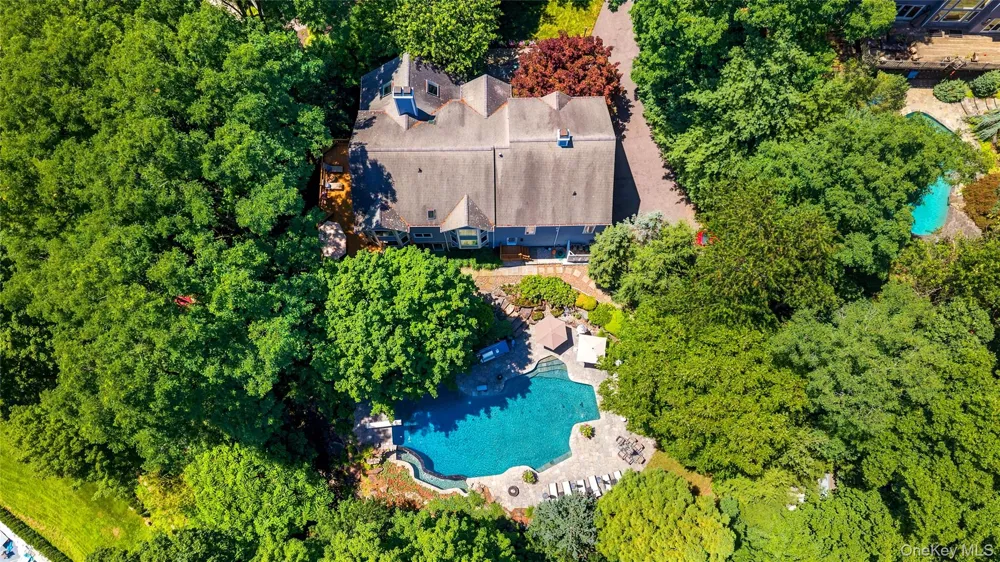 6 Canterbury Court Briarcliff Manor, NY 10510