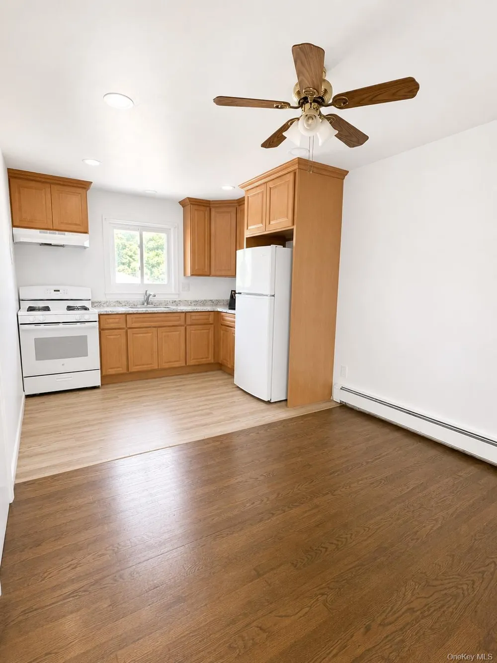633 Wellwood Avenue #A3 Lindenhurst, NY 11757